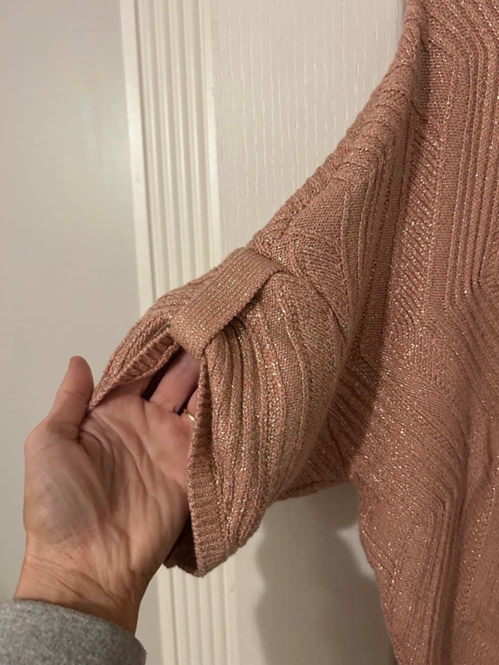 Chico’s Metallic Knit Sweater Size 2 (L) Rose Taupe V-Neck Dolman Sleeve - Picture 3 of 5